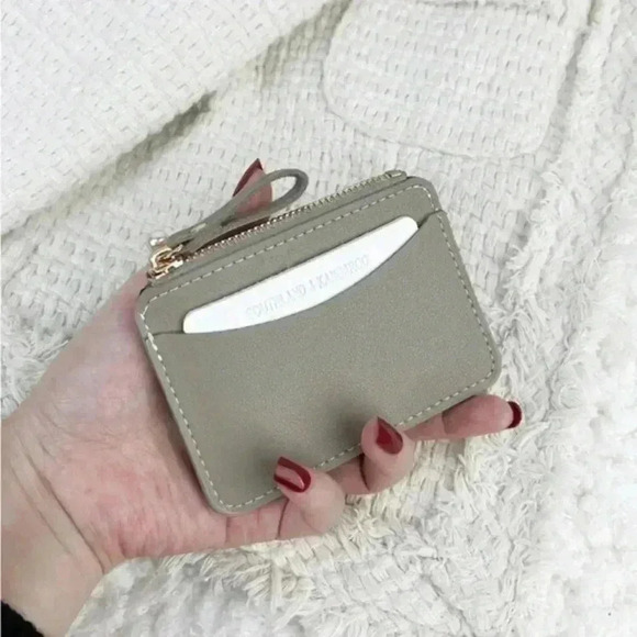 Handbags - ⚠️Clearance🤍Small Cardholder Light Grey Wallet
